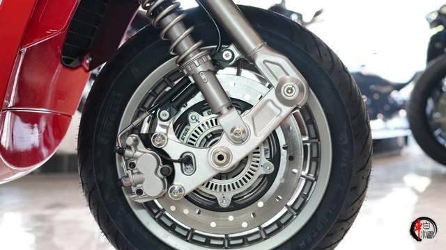 新车|36800元纯正意式复古踏板Lambretta G350钢制车身