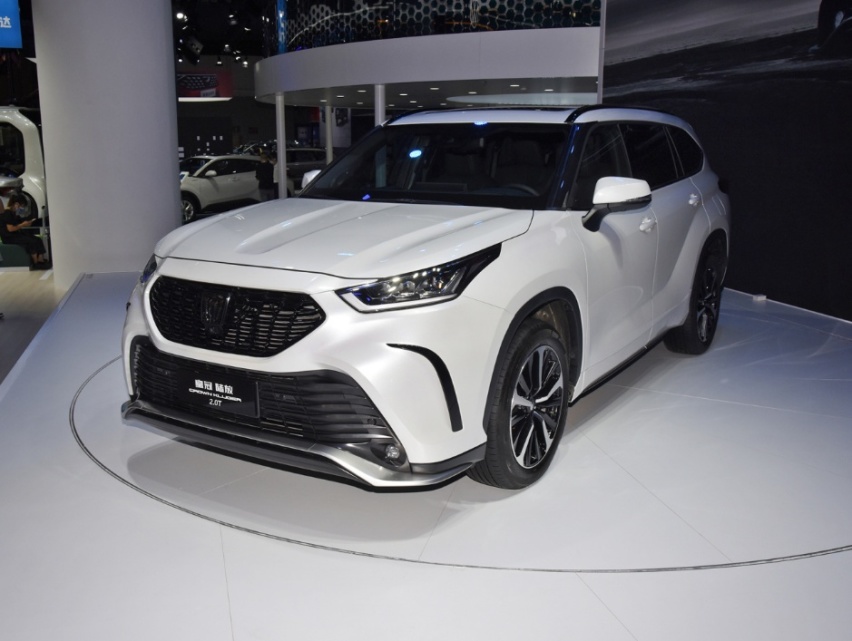 双十二购车推荐舒适大空间SUV，冠道、皇冠陆放怎么选？
