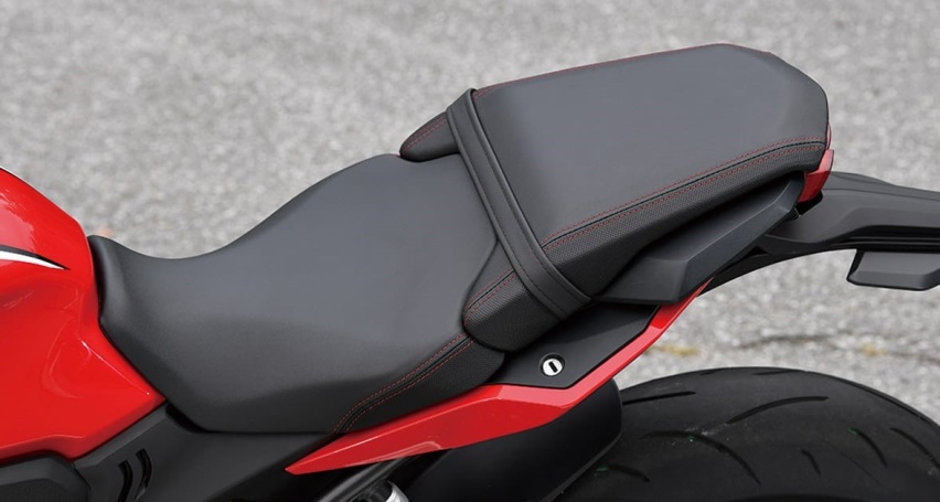“小号火刃”难逢敌手 本田CBR650R试驾报告