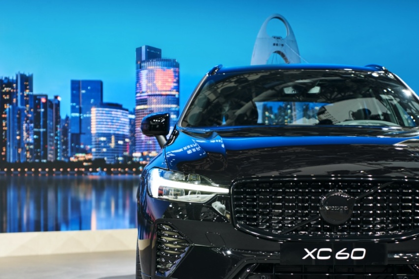 性能觉醒 黑马来袭 沃尔沃XC60极夜黑于广州车展耀目上市