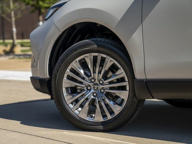 一汽丰田全新SUV，或命名锐放，定位高于RAV4荣放