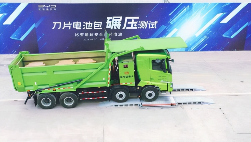 连续四个月销量爆棚 比亚迪新能源究竟有哪些市场独门武功？