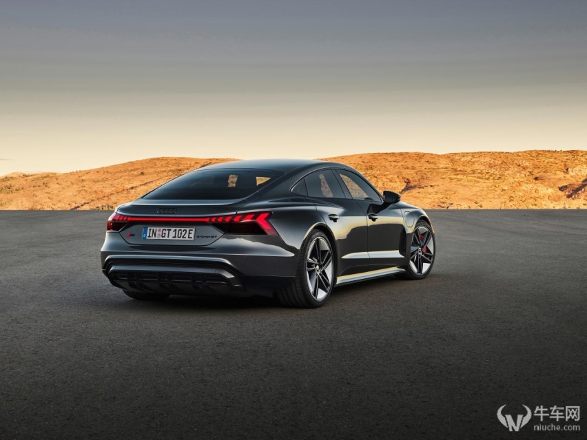 2022广州车展：奥迪RS e-tron GT正式公布国内售价