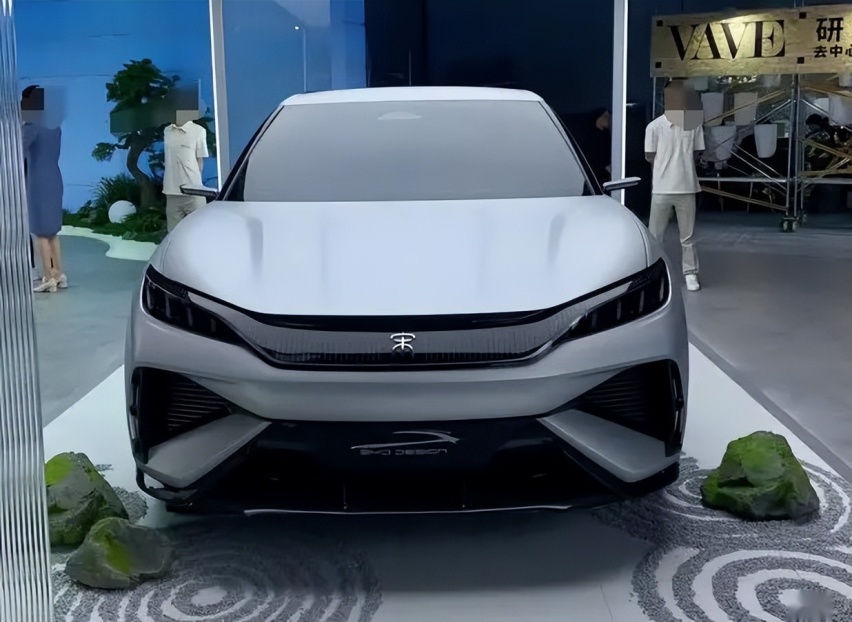 比亚迪宋L更多信息曝光 无框车门+科技外观 20万可行？