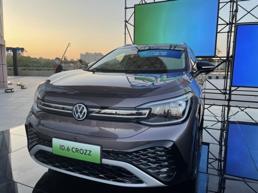 新时代的奶爸神车？一汽大众ID.6 CROZZ正式交付