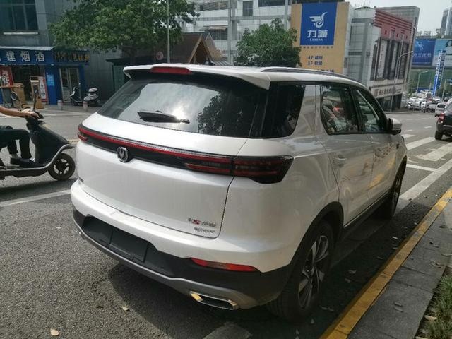长安新款CS55实车谍照曝光 前脸酷似雷克萨斯