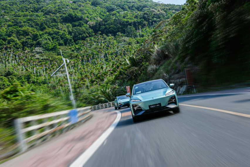20万级别，深蓝S7纯电版、宋PLUS EV和小鹏G6该怎么选