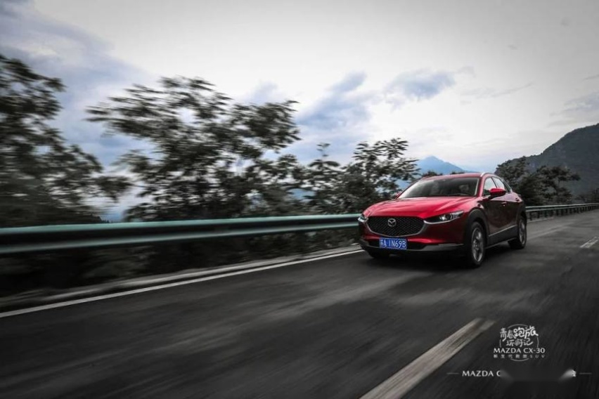 试过CX-30后，被老婆路转粉逼着买车