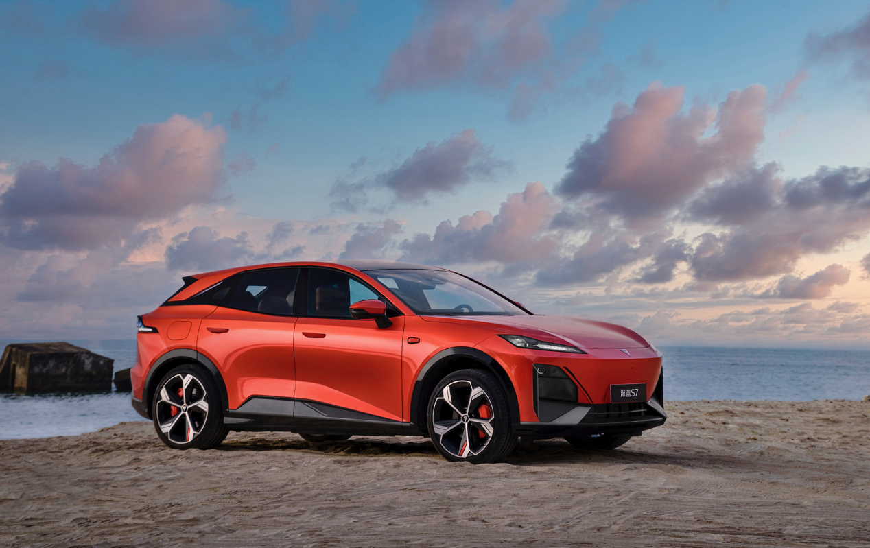 除了驚喜還是驚喜:長安深藍S7開啟預(yù)售,預(yù)售價16.99萬起 除了驚喜還是驚喜:長安深藍S7開啟預(yù)售,預(yù)售價16.99萬起