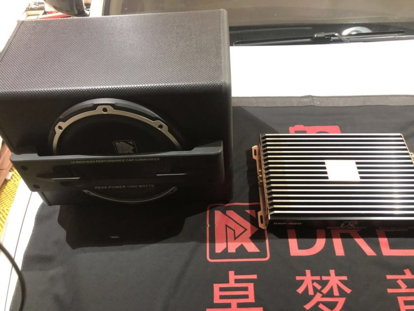 日照车友汇丰田锐志汽车音响改装隔音降噪 快乐出行
