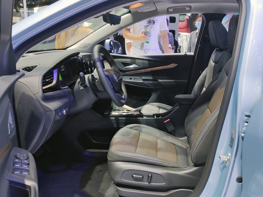 续航500km的纯电动SUV，车展实拍别克微蓝7