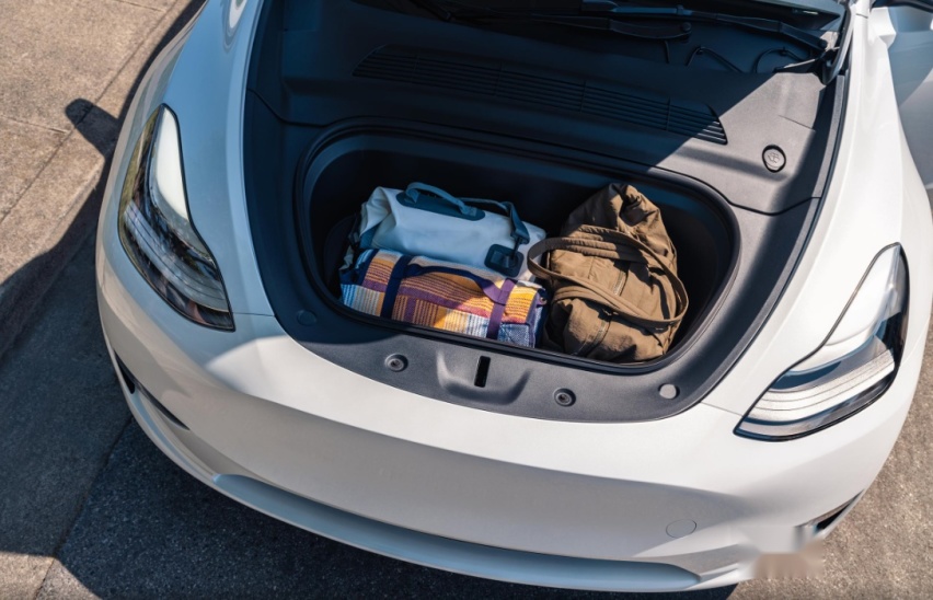 12月交付量超过6万台，售价25.89万起的特斯拉Model Y，优势