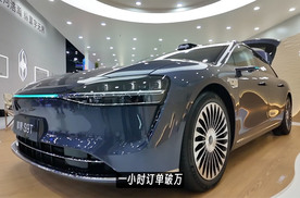 2025成都车展：现场体验享界S9T，最豪华最智能的新能源旅行车