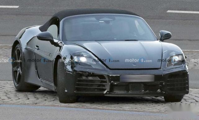 保时捷纯电街霸！718 Boxster EV路试谍照曝光