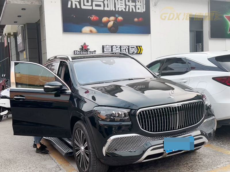 22款迈巴赫GLS480升级抬头显示效果评测，体验把时速信息投影的乐趣