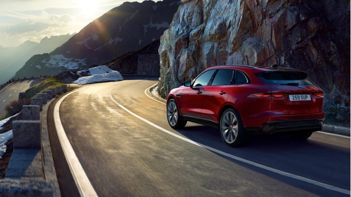 与众不同的捷豹F-PACE，400匹马力你想要吗?