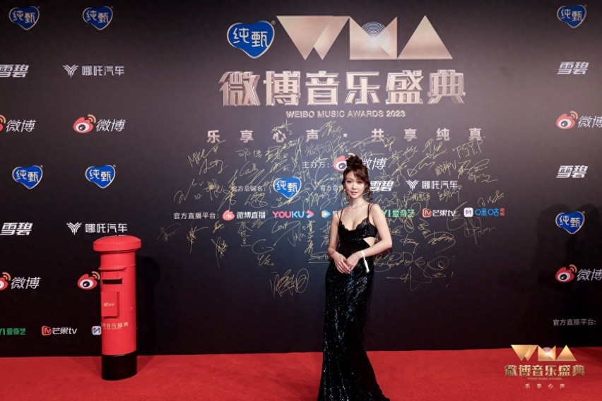 王嘉尔，薛凯琪，时代少年团，白举纲，这些明星，指定座驾竟是他