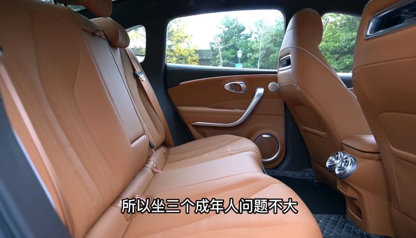 试驾欧拉闪电猫，抛开外观模仿顶级豪车，我们还能说点什么？