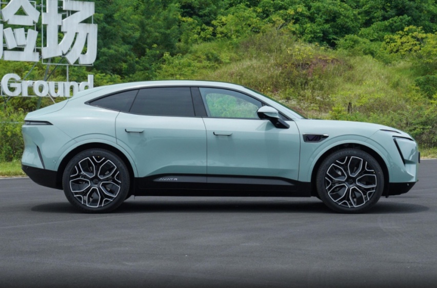 开了3次Model Y，转头却入手阿维塔11，车主：发现这两款车的差距