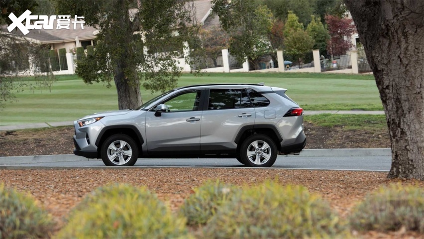 全新一代RAV4：马自达的底盘 日产奇骏的四驱为何都败给了它