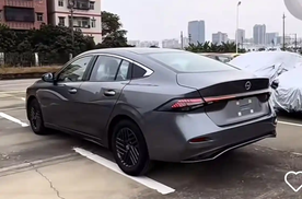 全新日产轩逸实车曝光，暖男变精神小伙，明年一季度上市