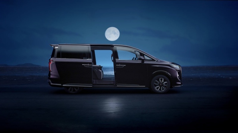 重新定义豪华MPV 新红旗HQ9售35.88万起