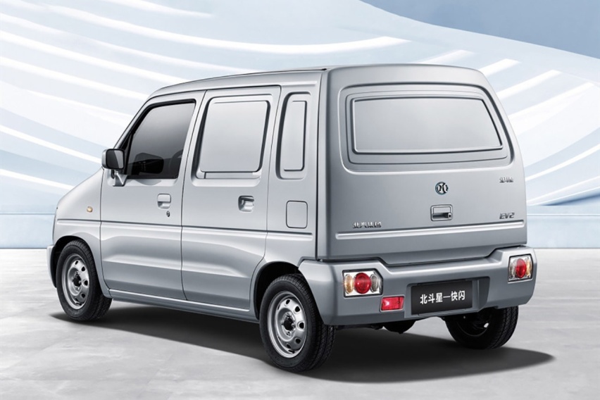 昔日北斗星在北汽续命 EV2遗忘地摊经济