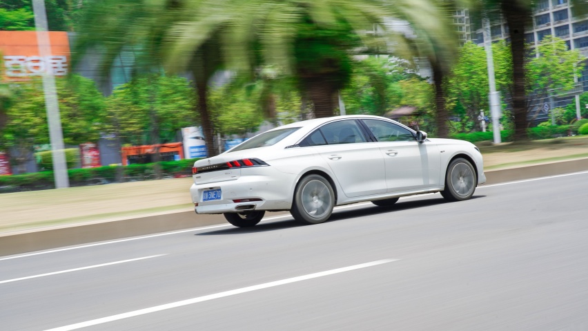 试驾标致508L：又帅又能打，这是一台我想要，它全都有的车
