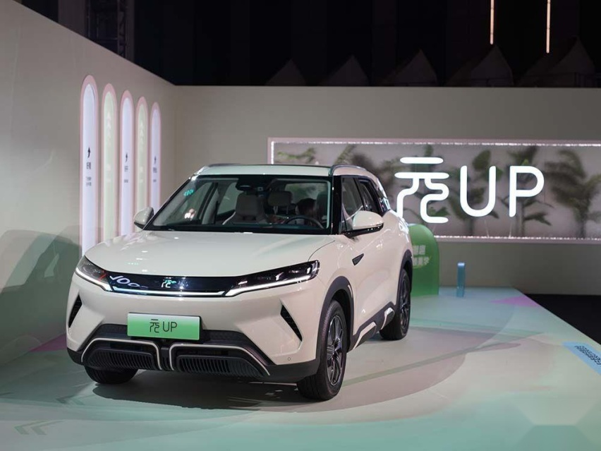 预算10万买代步车，不妨看看这3款新车，颜值高，养车轻松