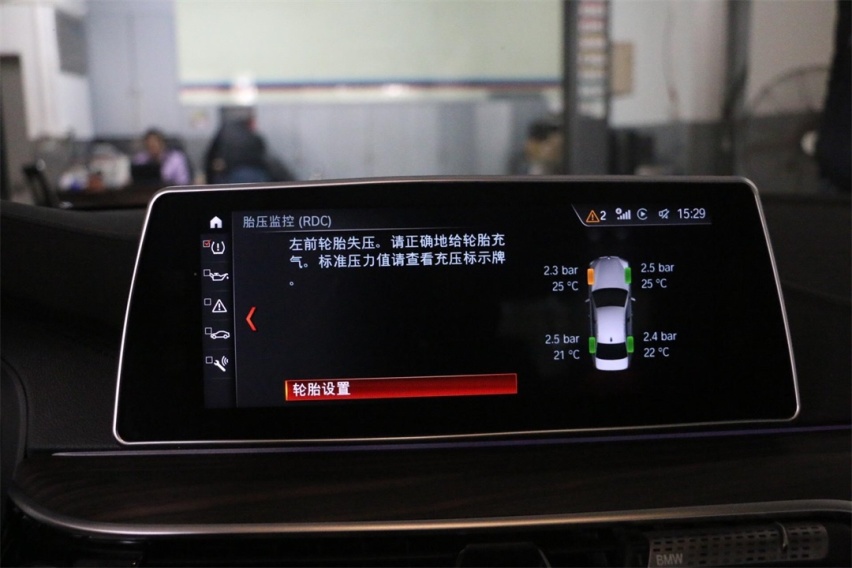 【网友问答】卖80万的“面包车”，凭啥加价几十万？