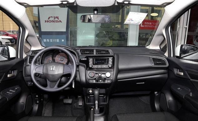 全新本田飞度搭载1.5L+CVT，国五排放标准，能不能入手？