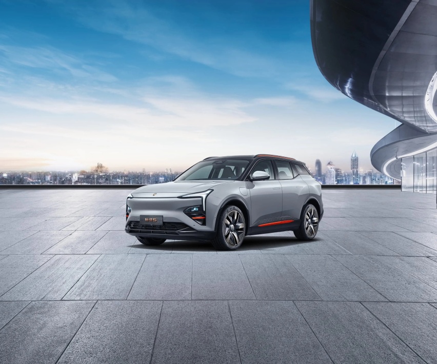 恒大汽车终于开始交付了！要做30万以内最好的纯电SUV？