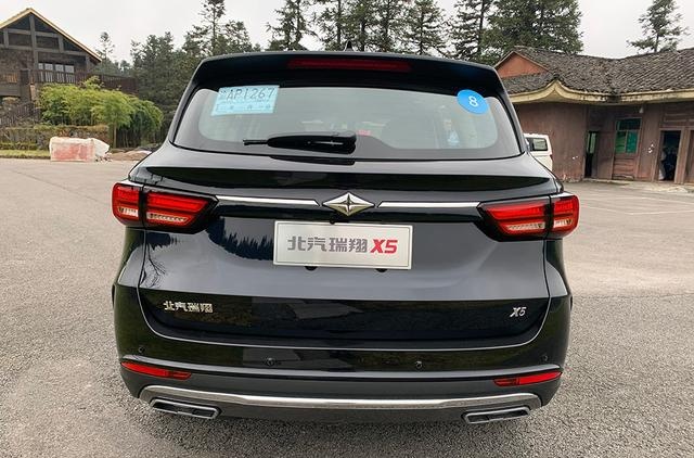 抢先试驾北汽瑞翔X5：底盘表现不错，7个座空间压力并不大
