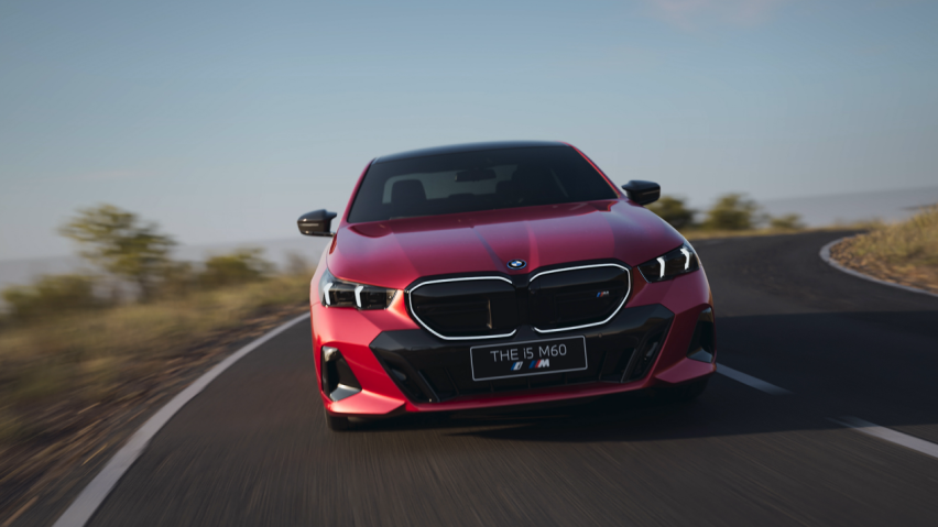 油电齐发，全新BMW 5系长轴距版强势登陆