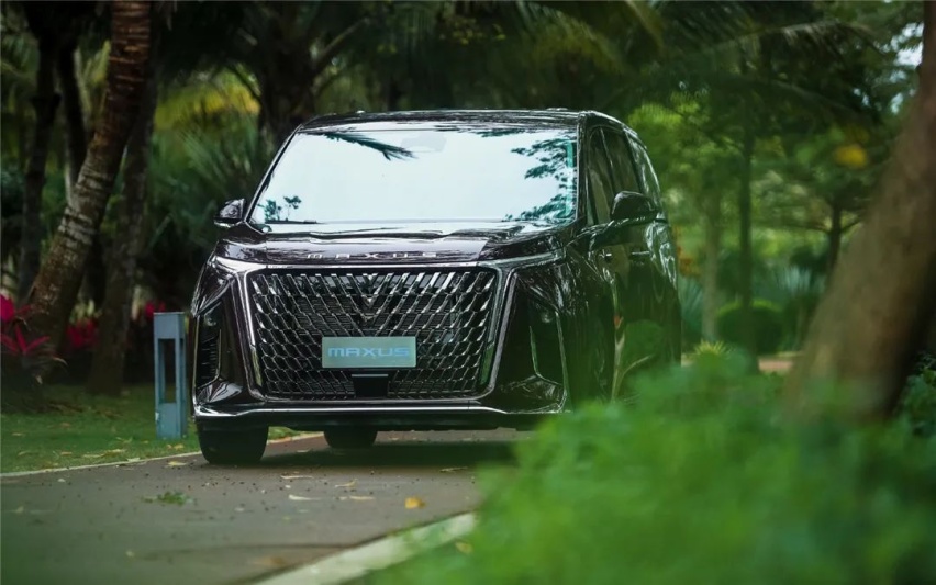 上汽大通MAXUS G90上市，岚图梦想家下线…丨今日车闻
