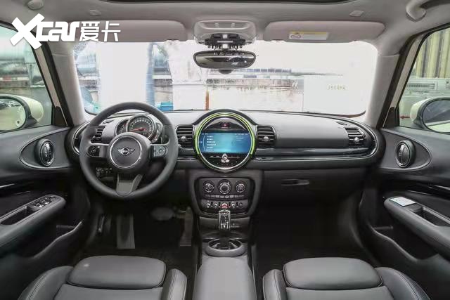 详解星空体育官网MINI CLUBMAN 外观呆萌配备15T涡轮增压发动机(图4)