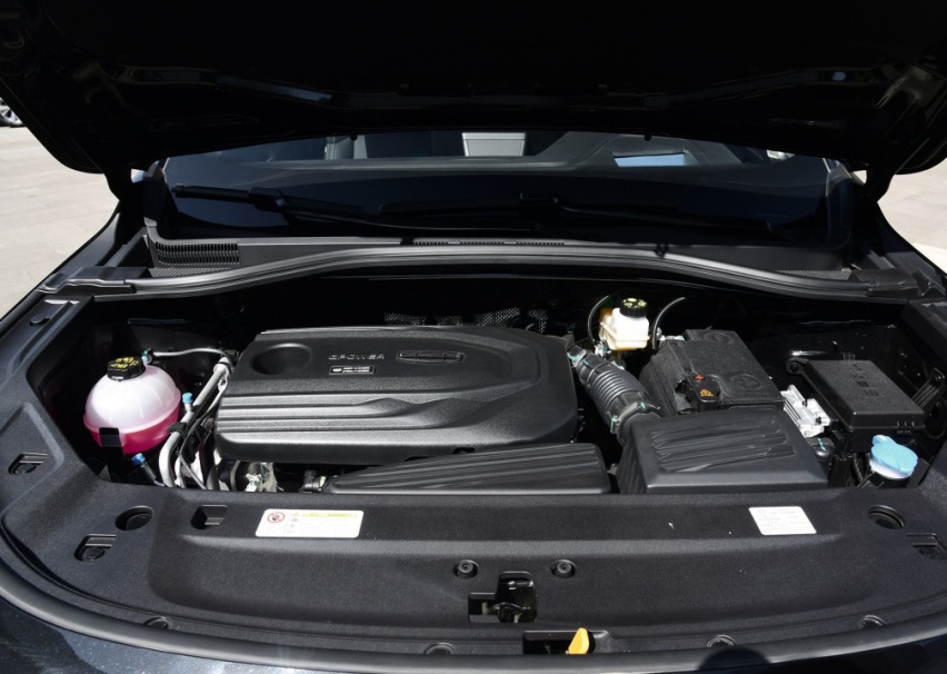 吉利豪越新车型，售10.96万，5座布局，搭1.8T+6AT