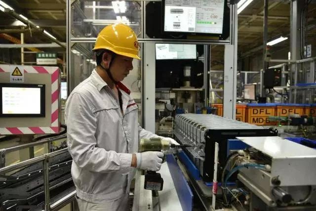 100亿公里0事故 车镜带你探秘轩逸·纯电全自动生产线