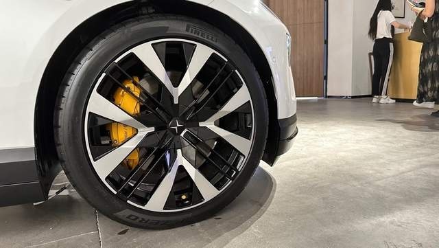 “豪车”的另一种诠释！静态体验极星4，为何能卖到50万
