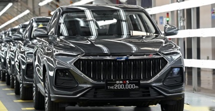 迈入了“20万+俱乐部”，长安欧尚X5为啥卖得那么好？