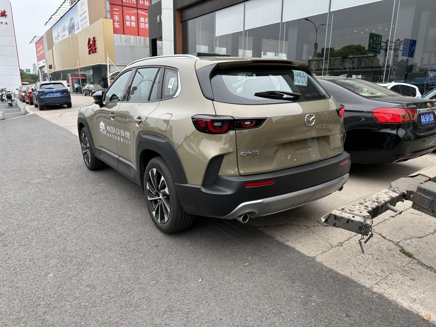 实拍马自达CX-50行也：“降价增配”，新增2.5升畅行版如何？
