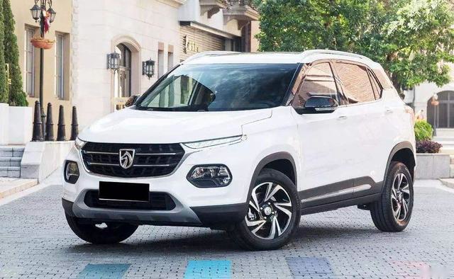 宝骏轿车实拍图曝光，或命名RC-5、起售价7万！
