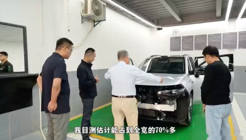 零跑C16，到底有何硬核实力？看看同济大学教授怎么说的