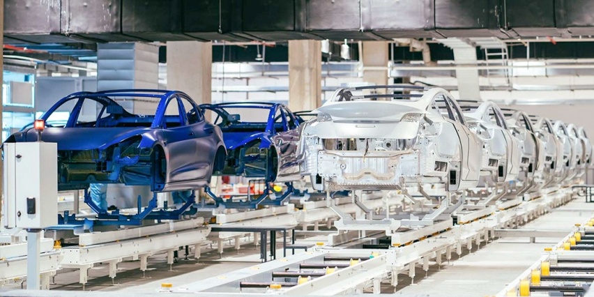 又双叒叕降价！特斯拉Model 3降到23万起！车主们欲哭无