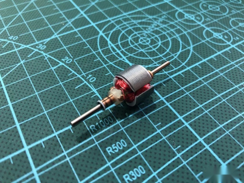 特斯拉Model 3用性能换续航，电动车的肌肉——电机这点事儿