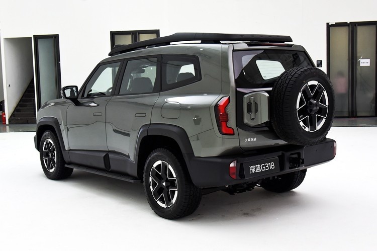 科技新硬派SUV 深蓝G318售17.59万起