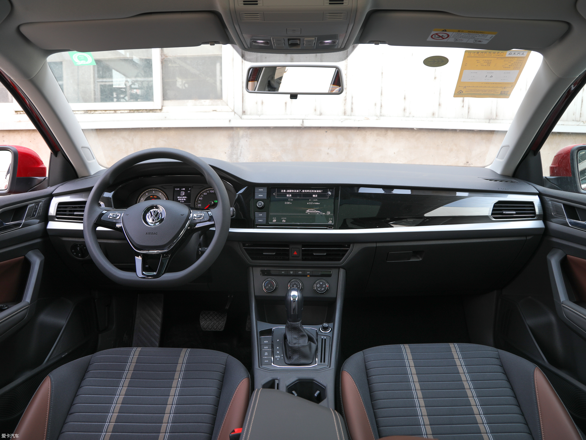 爱卡首页 汽车图片 大众 朗逸两厢 2018款200tsi dsg舒适版 国v  2019