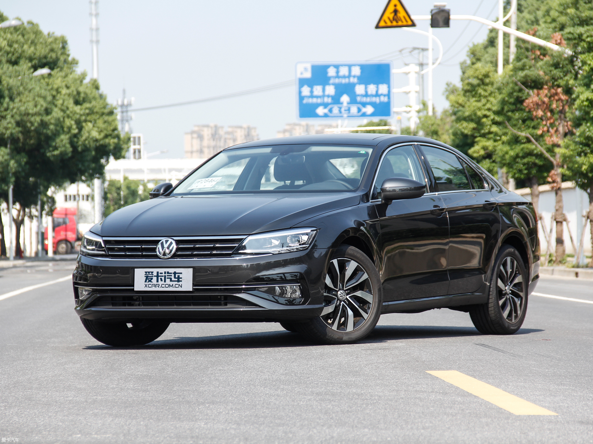 【2019款凌渡280tsi dsg豪华版 国v_整体外观_34/1245张图片】_汽车