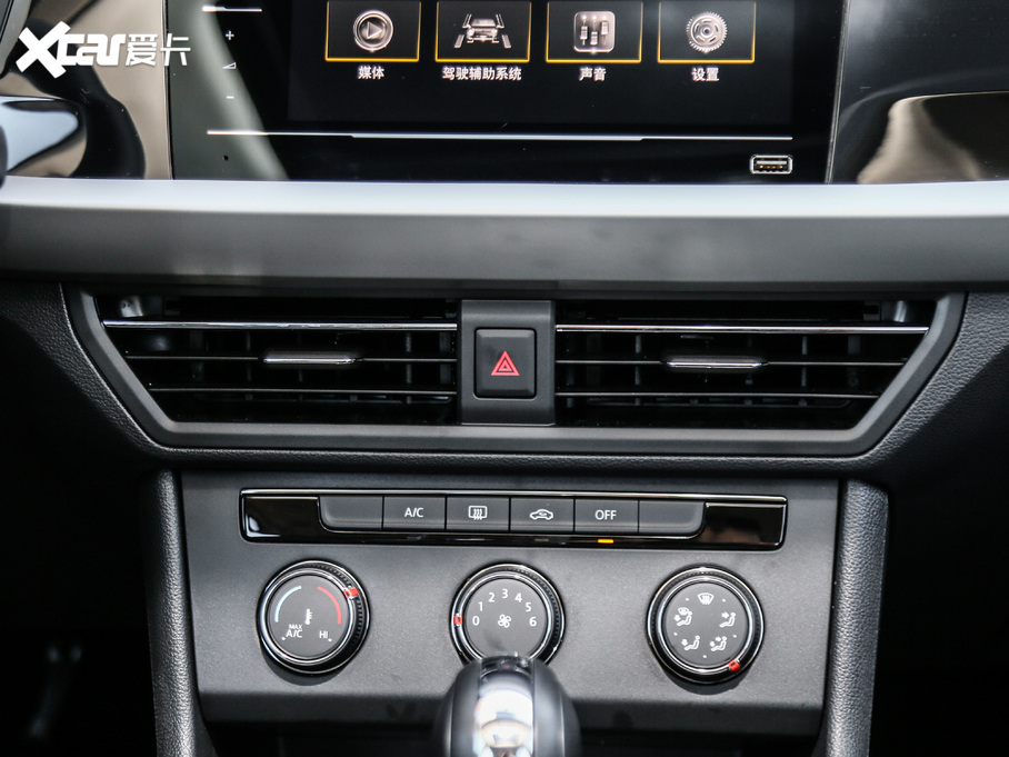 2021款朗逸1.5l 自动舒适版