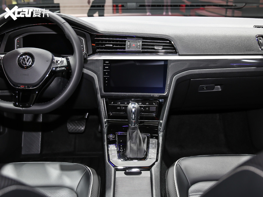 爱卡首页 汽车图片 大众 凌渡 2021款280tsi dsg豪华魅影版  2021款